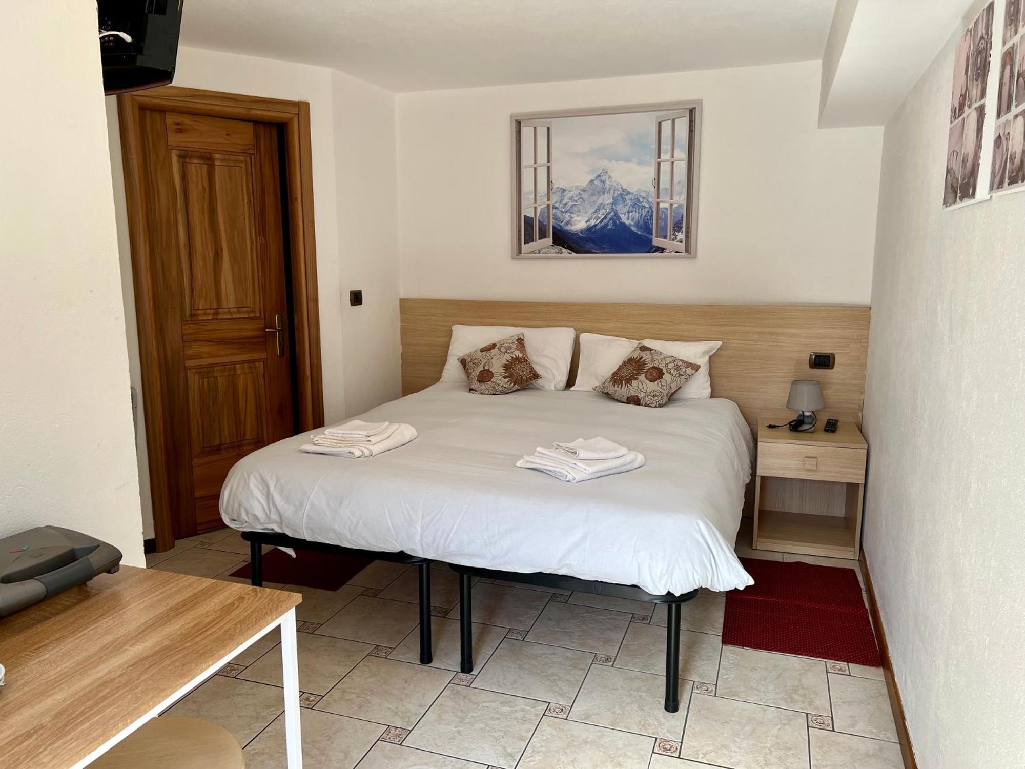 Affittacamere Buenavista Guest House Champoluc Ngoại thất bức ảnh